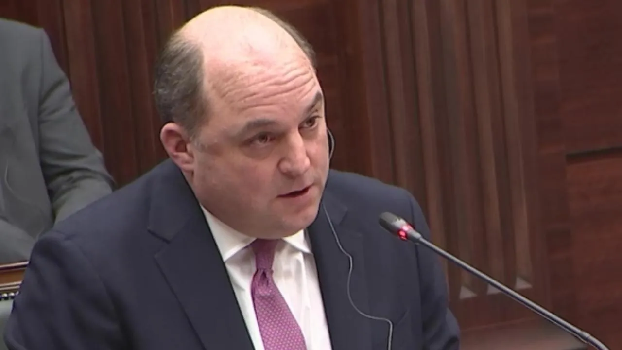 Глава украинской дипломатии назвал досадным недоразумением заявление британского военного министра