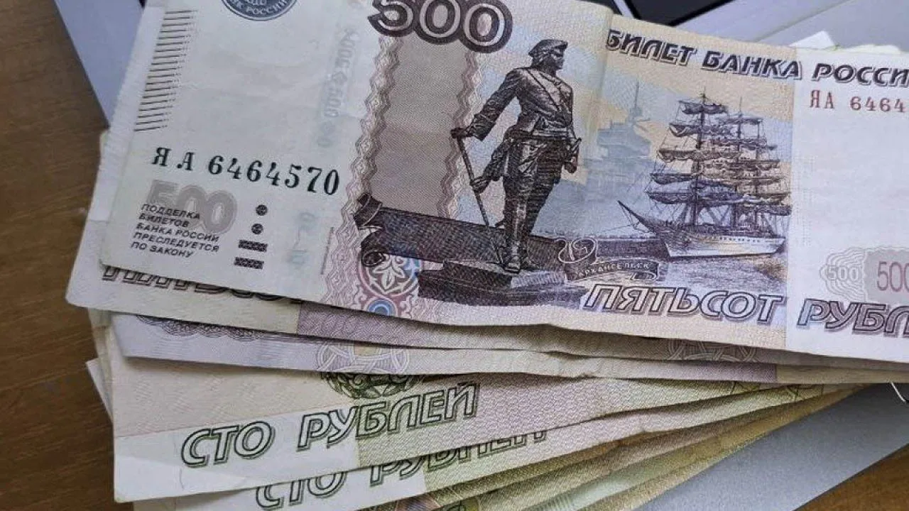 Звонок «из полиции» — и кошелек пустеет: в Новокузнецке аферисты обманули пенсионеров на 13 млн руб. по старой схеме