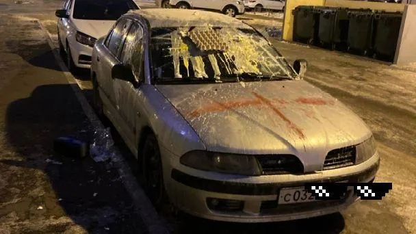 Горожанка изуродовала машину бывшего мужа в Нахабино