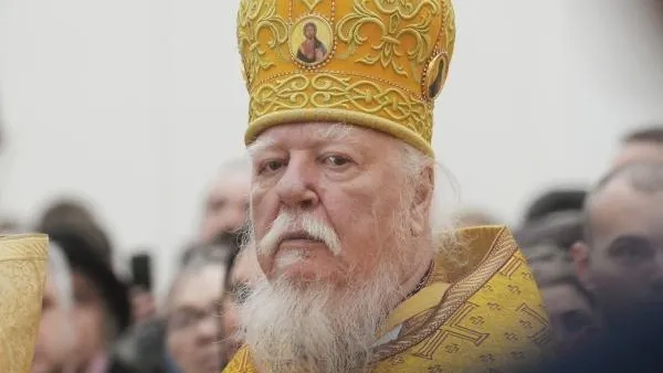 Протоиерей: украинские церковники могут начать захват храмов