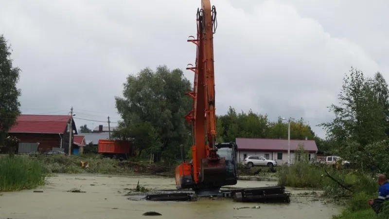 Заброшенный пруд очистили от грязи и мусора в Павловском Посаде