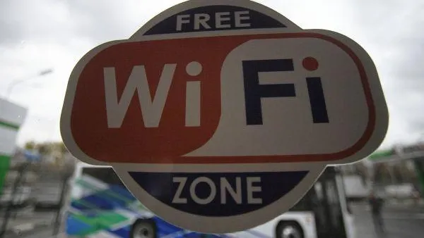 Эксперт рассказал, в чем опасность общественных сетей Wi-Fi