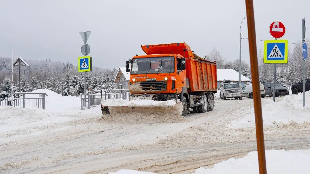 В Подмосковье в преддверии Крещения подготовили 70 подъездных путей к церквям, храмам и купелям