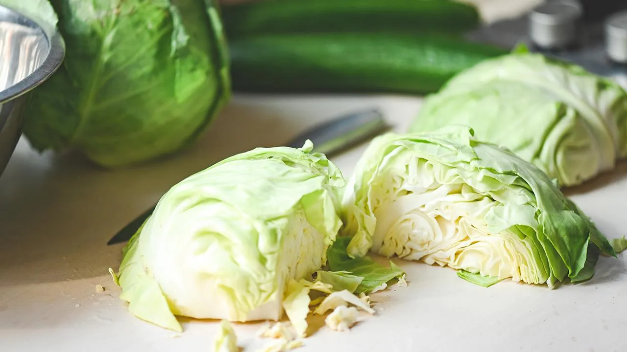 istockphoto.com/elenaleonova