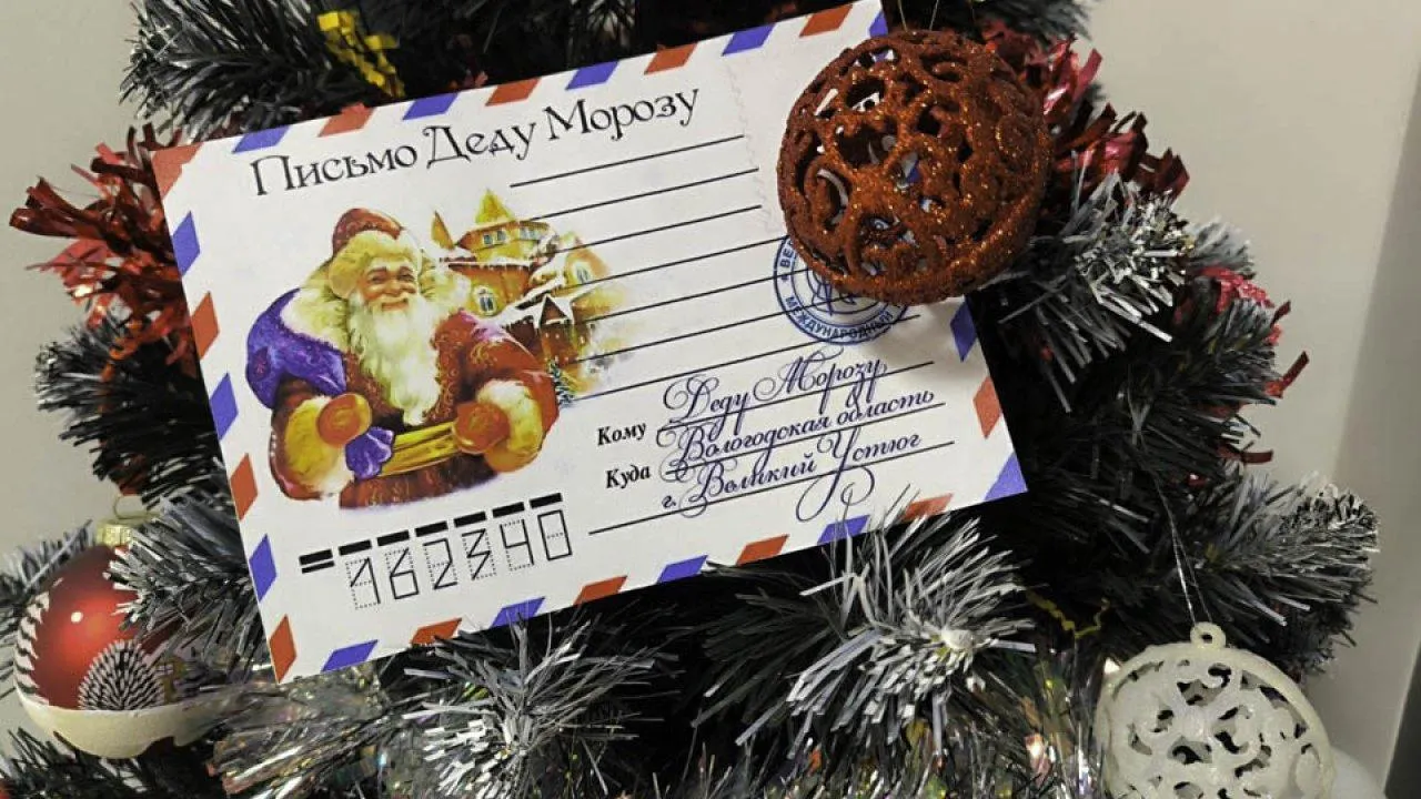 Краситель Е129 для гиперактивности, глутамат для аллергии: безобидный новогодний подарок может навредить ребенку