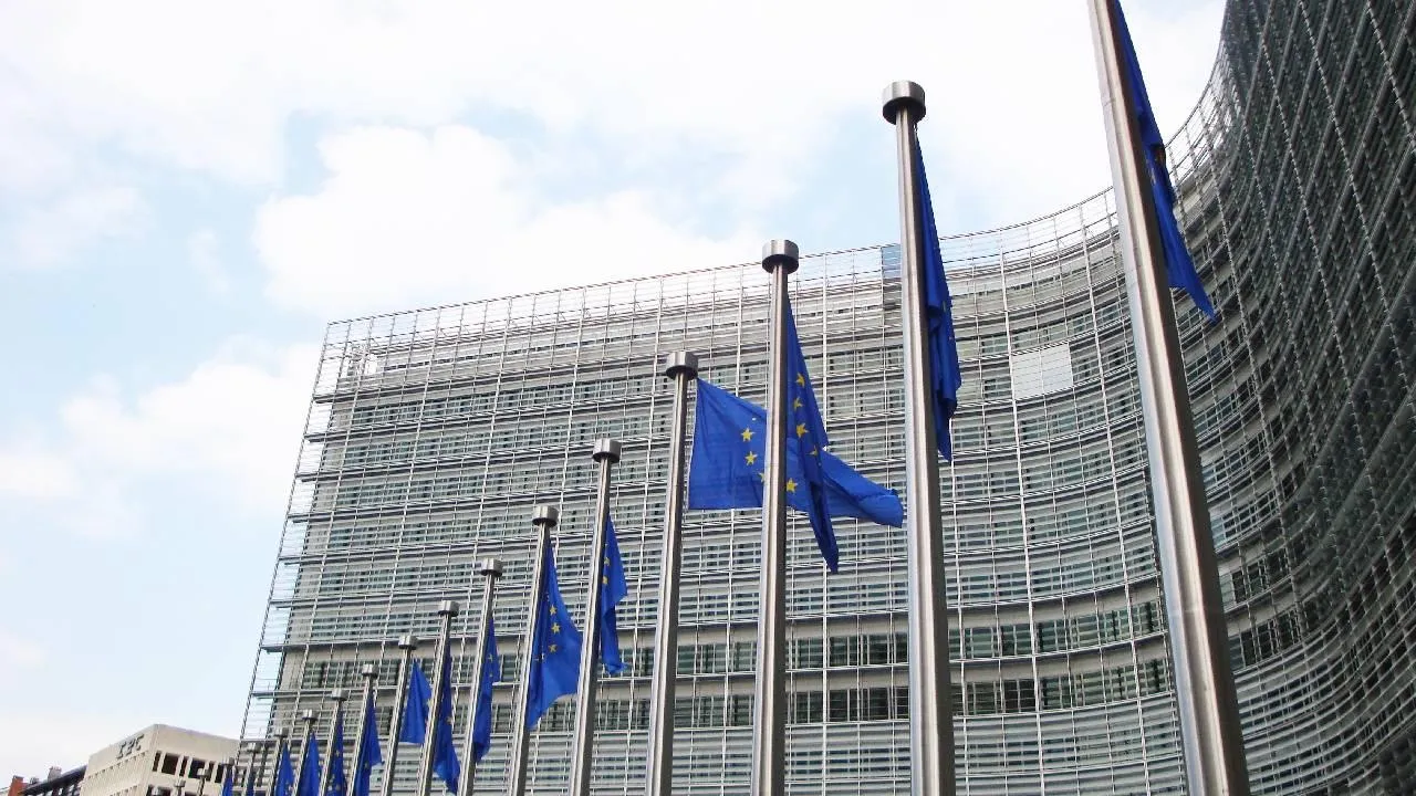 Фон дер Ляйен анонсировала создание фонда реконструкции Украины