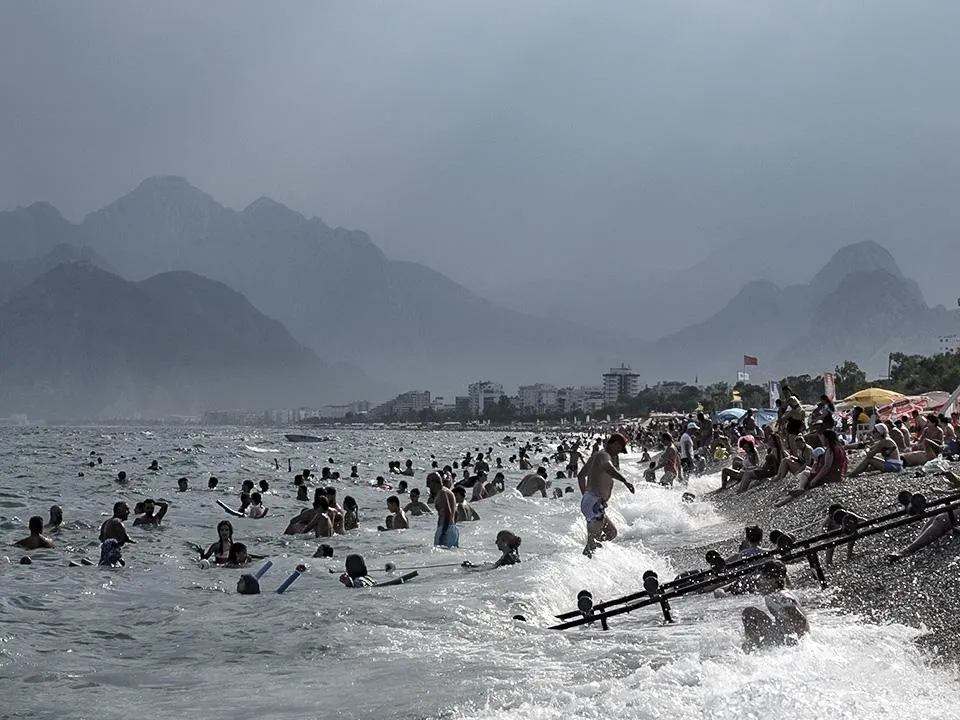 «Повышенный риск толчков»: выяснилось, как землетрясения повлияли на туристическую ситуацию в Турции