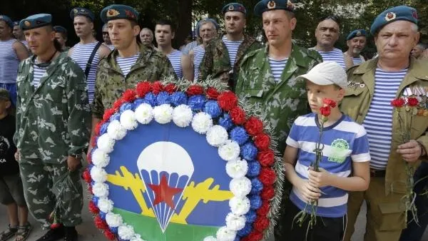 Десантники из Подольска отправились на тренировочный сбор в Крым