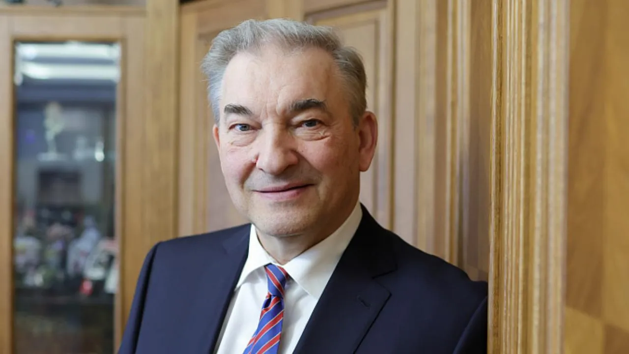 Третьяк переизбран президентом Федерации хоккея России