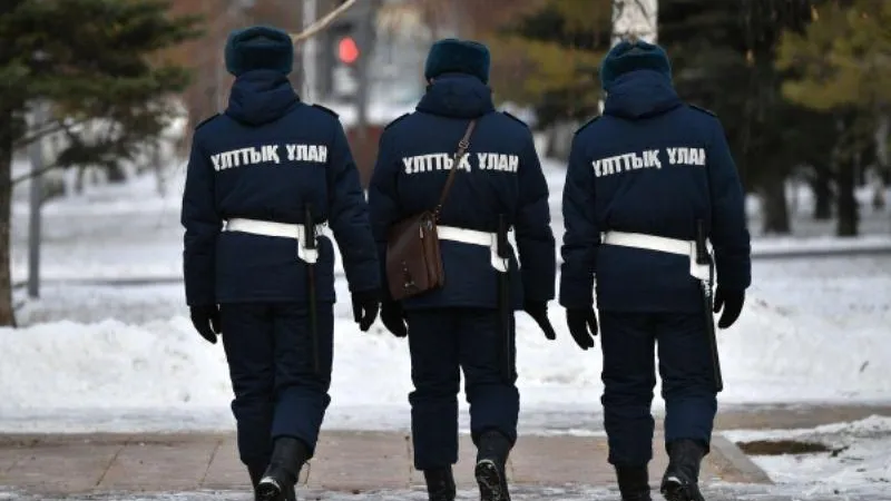Школьник в Казахстане устроил нападение с топором на учащихся