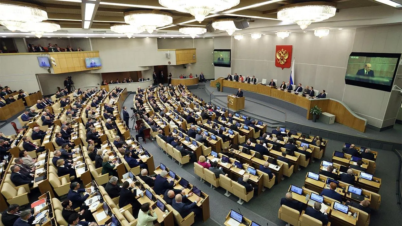 В Госдуме призвали ограничить использование нейросетей школьниками и студентами