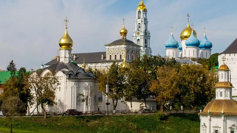 Зарайск и Сергиев Посад вошли в топ-10 городов для бюджетных путешествий в мае