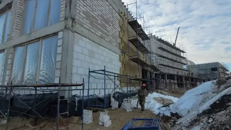 Новая школа в селе Павловская Слобода готова почти наполовину