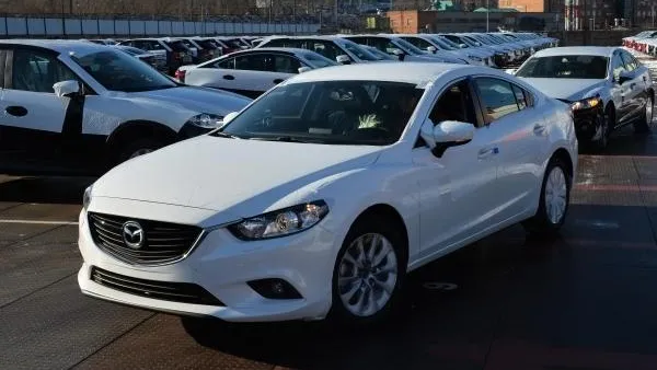 Белорусские правоохранители нашли трижды угнанный в РФ автомобиль Mazda CX-5