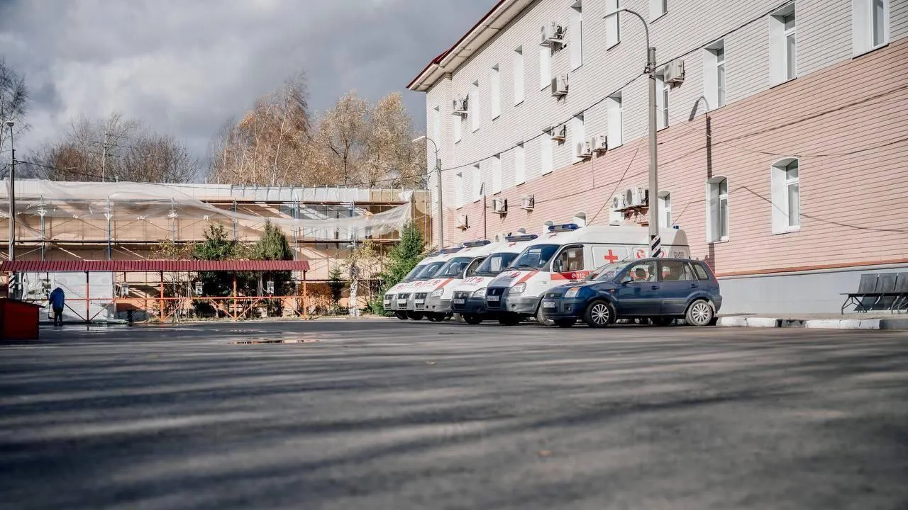 В Подмосковье в рамках нацпроекта отремонтируют более 95 дорог к учреждениям здравоохранения