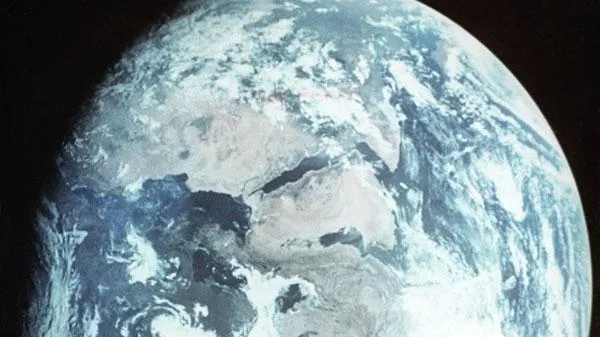 Ученые отодвинут Землю подальше от Солнца