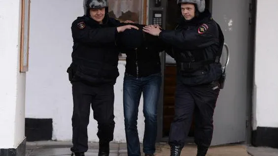 Пьяный мужчина убил приятеля ударом по голове в Серпухове