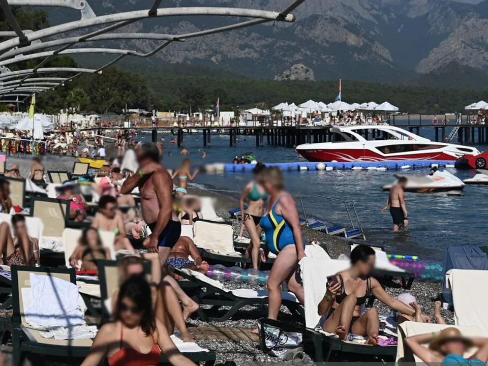 Ожидание vs Реальность: почему на самом деле россияне жалуются на отдых в Турции