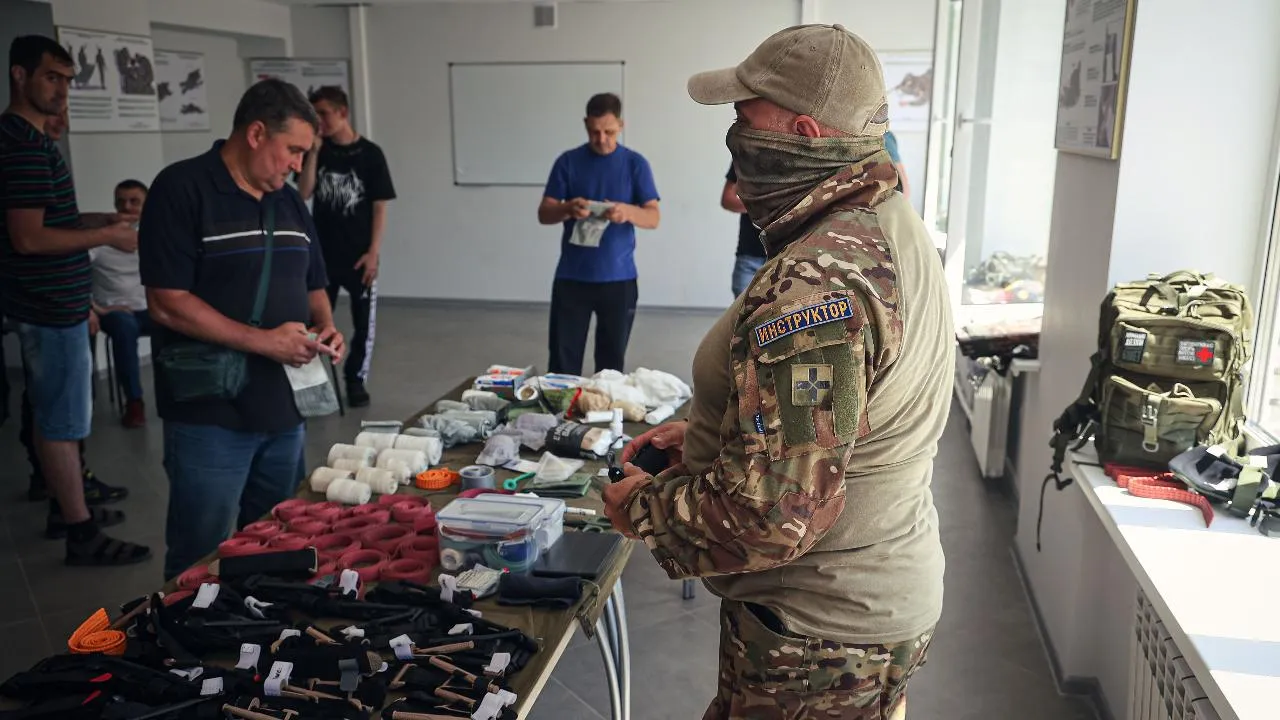 Жителям Подмосковья, заключившим контракт от области, рассказали о мерах соцподдержки