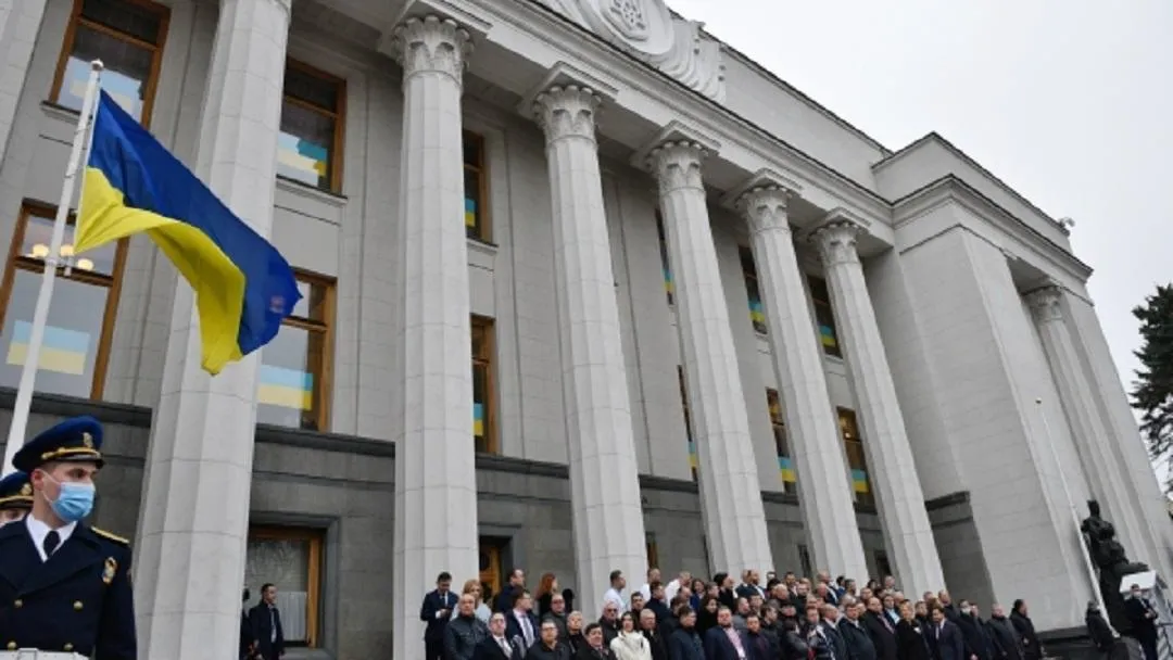 Власти Украины передумали приравнивать коррупцию к госизмене - СМИ