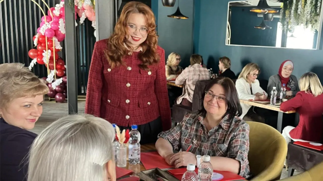 REGIONS/Ангелина Стельмух