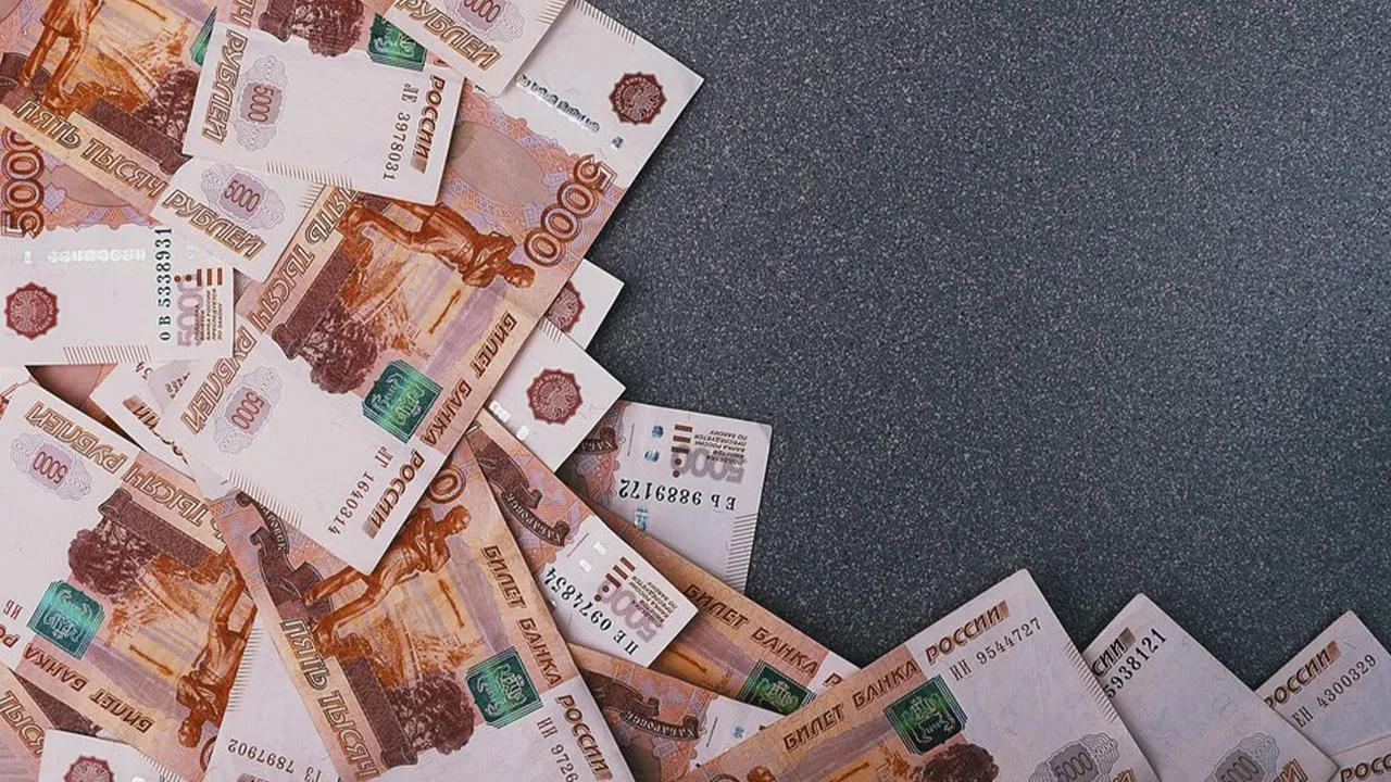 «Имел место гипноз»: профессора МГУ развели на миллион рублей