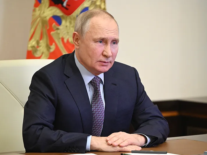 «Скоро все вернется на круги своя»: россияне рассказали, чего ждут от послания Путина