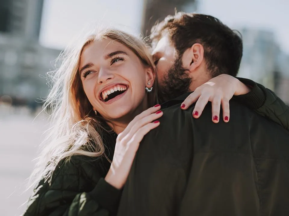 Весы, Рыбы и Львы найдут любовь в начале октября — как увеличить шансы на счастливый роман