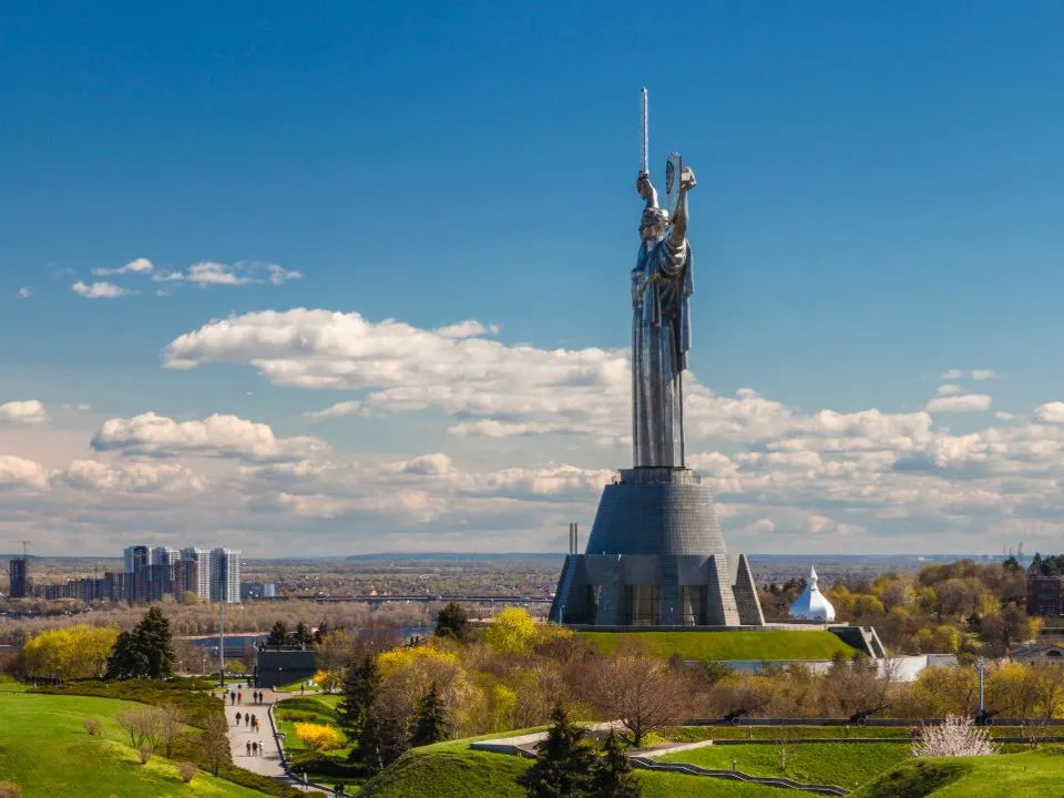 Политолог Громский: территории Украины отойдут третьим странам после завершения СВО