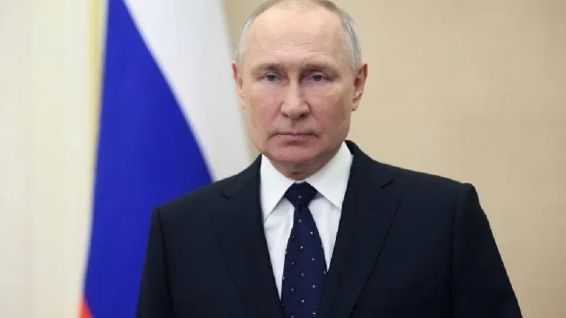 Путин подписал закон о госязыке, запрещающий использование иностранных слов