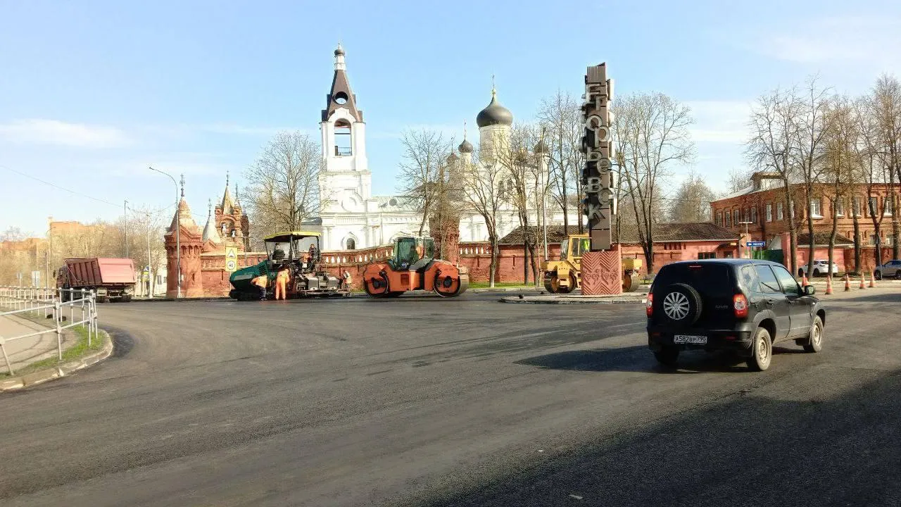 В Подмосковье отремонтируют дороги, следующие к церквям и соборам