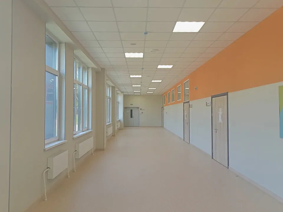 Школа в Домодедове (микрорайон Барыбино). Фото: пресс-служба губернатора и правительства Московской области