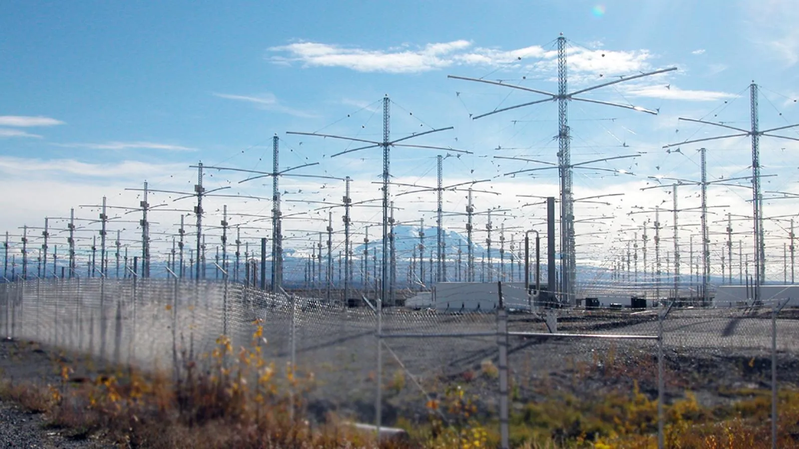 Антенная решетка HAARP на Аляске