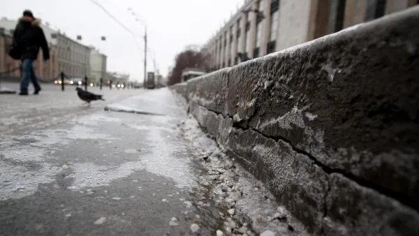 В выходные Подмосковье ждет сильная гололедица