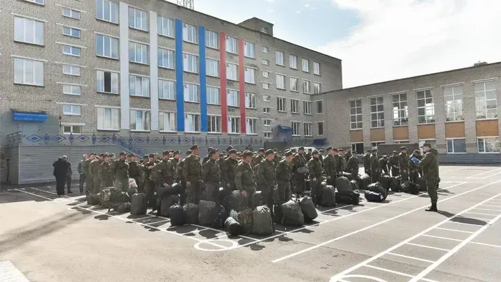 Центр отбора на военную службу по контракту работает в Московской области