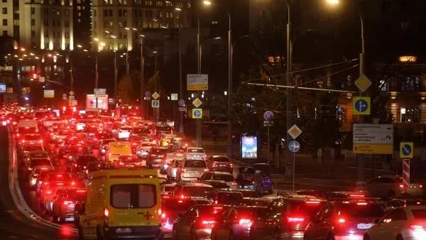 В Москве количество автомобилей на дорогах возросло на 5%