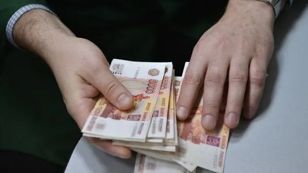 Три миллиона рублей заплатит экс-специалист Росреестра по МО за взятку