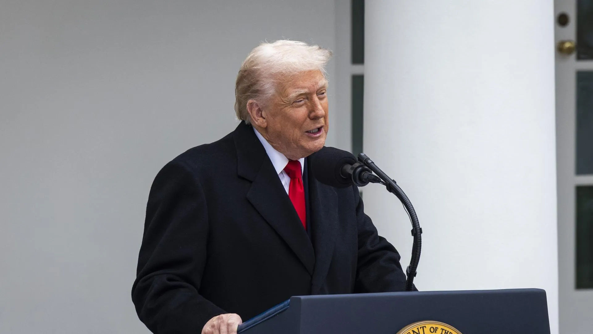 Jim LoScalzo - Pool via CNP/Consolidated News Photos