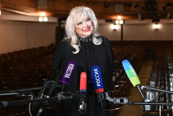 Актриса Ирина Мирошниченко на юбилейном вечере, октябрь 2022 года