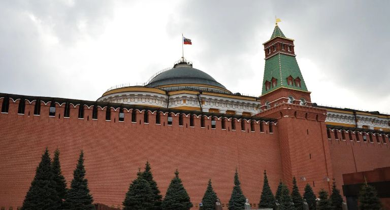 Bloomberg: США послали сигнал России доставкой ядерного оружия в Великобританию