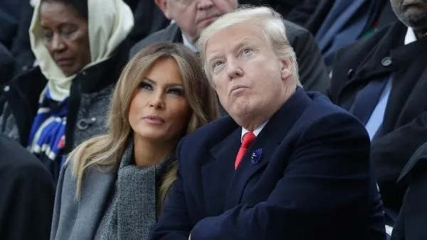 В США продают на аукционе копию торта, который был на свадьбе Трампа