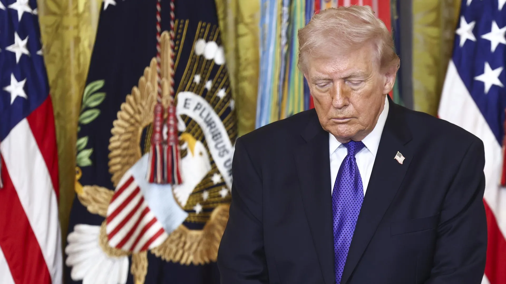 Jim LoScalzo - Pool via CNP/Keystone Press Agency