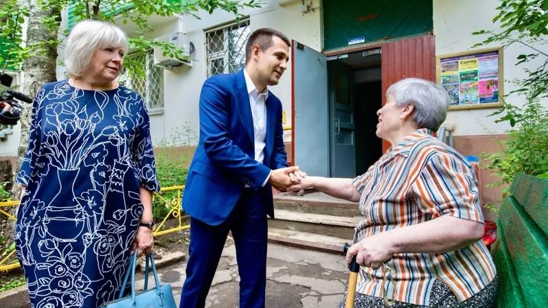Скамейку для одной из старейших жительниц установили в Реутове
