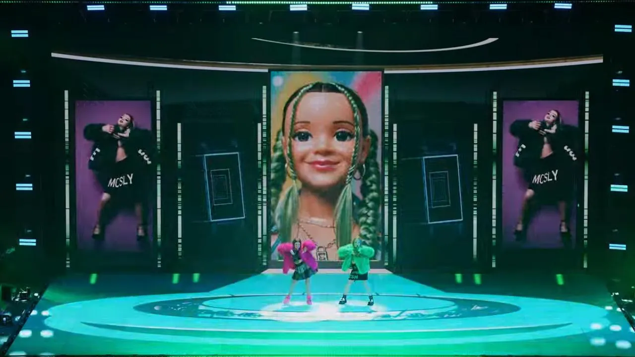 Кадр из выступления Betsy & Мария Янковская — Сигма Бой (Премия СТС Kids 2024; «СуперЛайкШоу»)