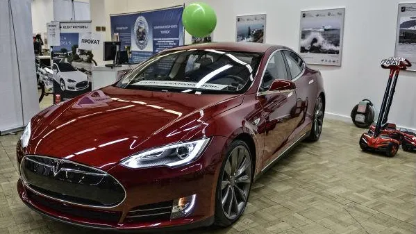 Первая в России зарядная станция для Tesla открылась в Подмосковье - СМИ