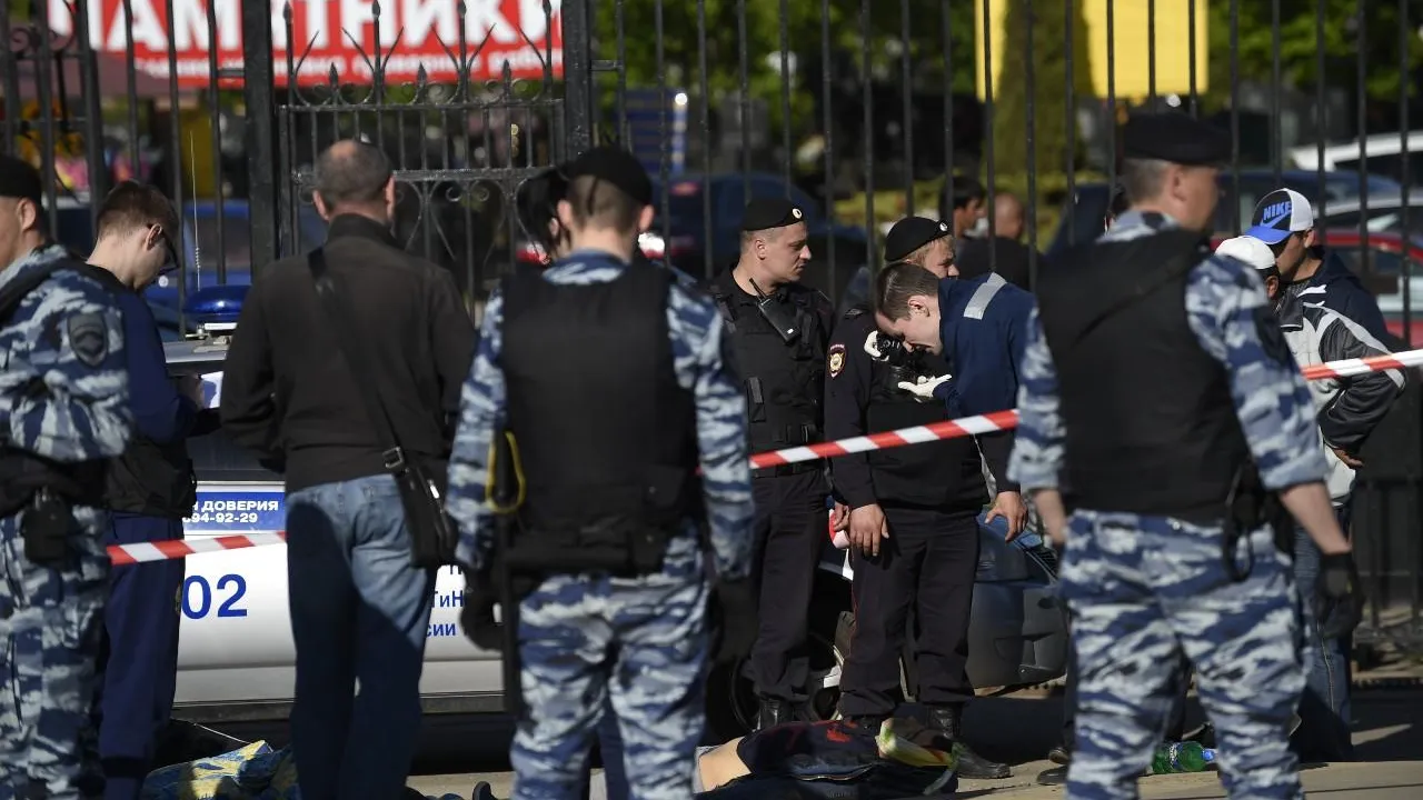 Экстренная эвакуация: во Владивостоке в лицее приостановили занятия