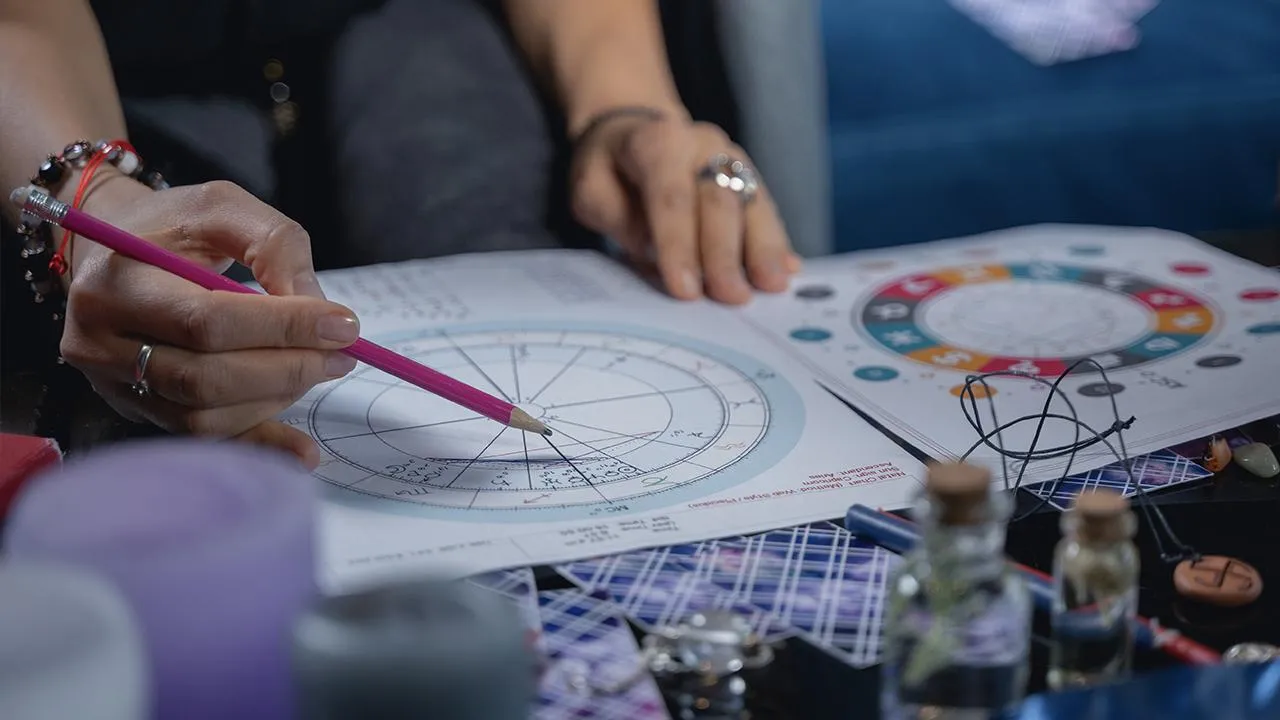 istockphoto.com/yacobchuk