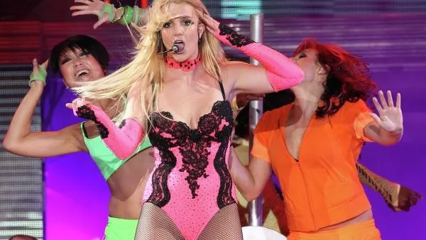 Спирс напугала своих фанатов пустым взглядом