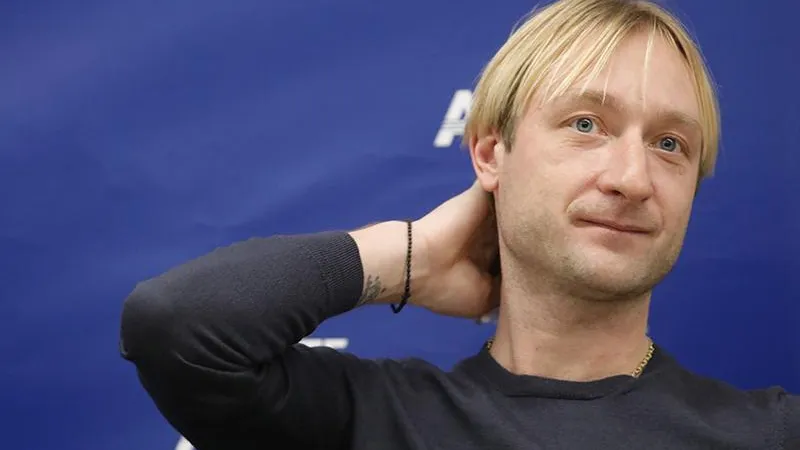 Александр Мостовой: «Уверен, Плющенко быстро восстановится после травмы на футболе»