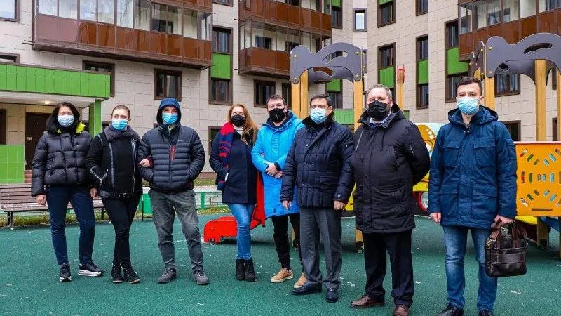 Дольщики начали получать ключи от квартир в домах ЖК «Пироговская ривьера» в Мытищах